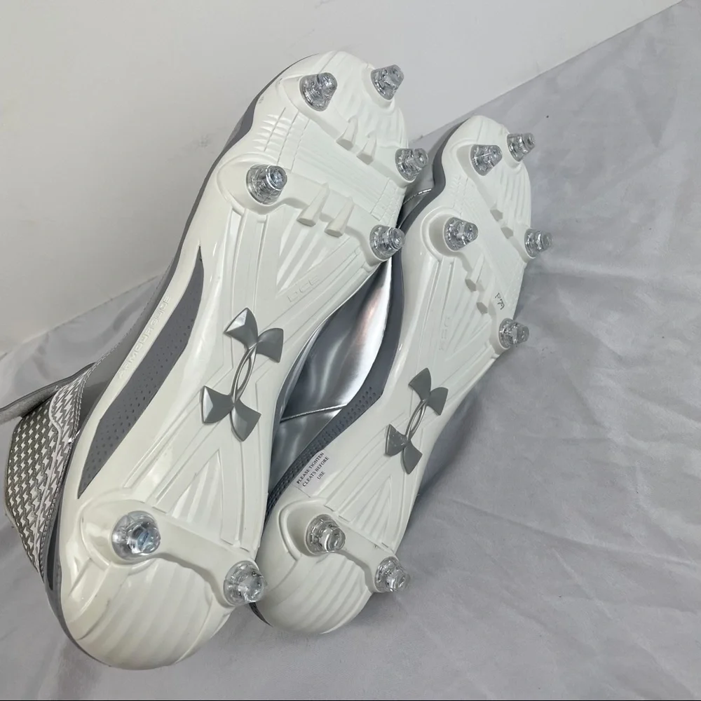Under Armour Clutch Fit White Silver Cleats
